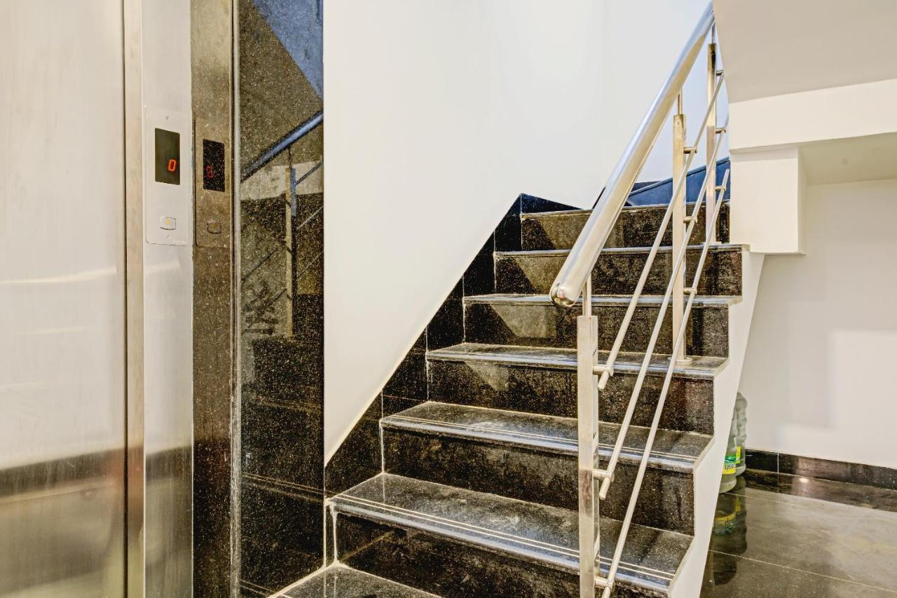 ホテルOyo Townhouse 74871 Thoraipakkam チェンナイ エクステリア 写真